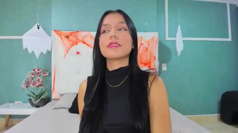 Snapshot of ania_gomez chatting on October 25, 2:25 pm Ania online show from October 25, 2:25 pm