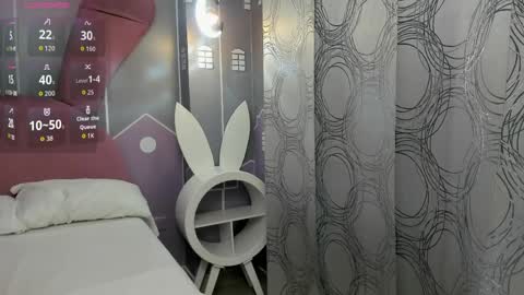 Anie online show from April 7, 11:01 am