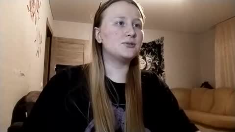 Anika online show from November 13, 9:03 pm