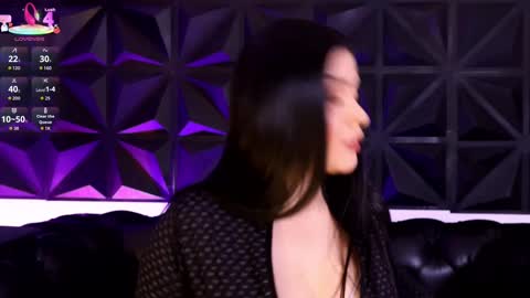 Lauren Anika online show from October 7, 4:39 am