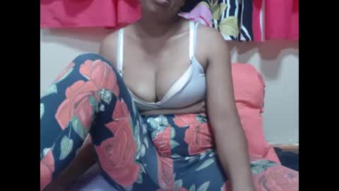 Snapshot of anishey chatting on December 21, 9:23 am anishey online show from December 21, 9:23 am