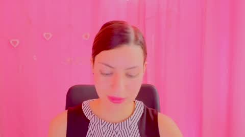 Anni online show from April 15, 1:22 pm