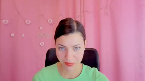 Anni online show from February 18, 5:39 am