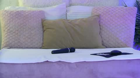 anissia teaser online show from April 1, 4:57 am