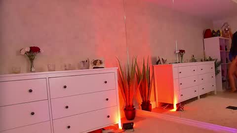 anissia teaser online show from January 9, 6:07 am