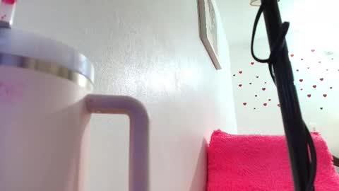 Snapshot of anisston_boods1 chatting on October 5, 6:40 am ana independent model online show from October 5, 6:40 am