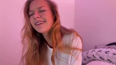 anita__hills online show from October 5, 3:22 am