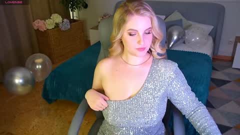 Anita online show from December 5, 4:53 am