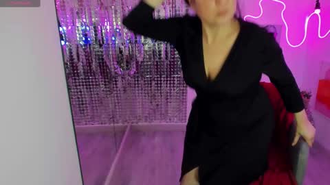 Snapshot of anita_muse chatting on February 22, 9:42 pm Anita online show from February 22, 9:42 pm