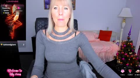 Anita online show from December 24, 7:17 am