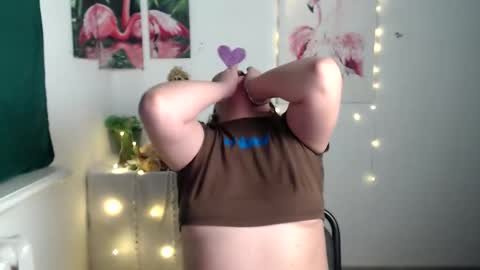 anitaa_a online show from September 27, 6:42 am