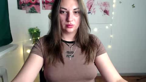 anitaa_a online show from September 17, 6:00 am