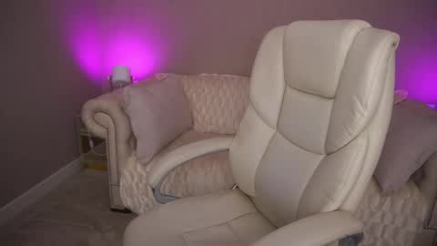 Snapshot of anitabambie chatting on September 30, 7:14 am Anita online show from September 30, 7:14 am