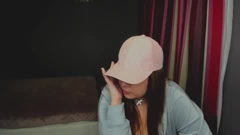 Anita online show from December 10, 4:38 pm