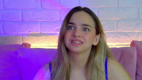 Snapshot of anitaventure chatting on October 4, 4:29 am AnitaVenture online show from October 4, 4:29 am