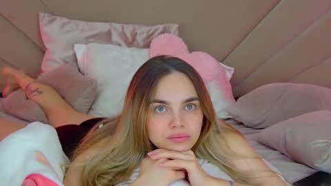 Snapshot of anitaventure chatting on October 19, 4:25 am AnitaVenture online show from October 19, 4:25 am