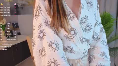 Anita online show from October 20, 4:43 pm