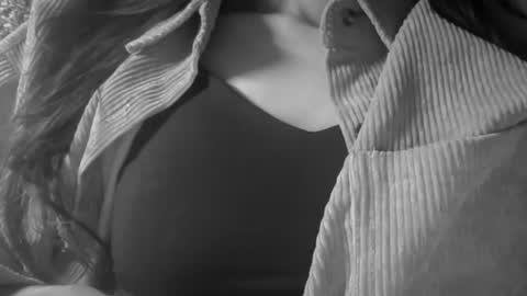 Snapshot of anje_forsexytime chatting on December 15, 4:37 pm Anje online show from December 15, 4:37 pm