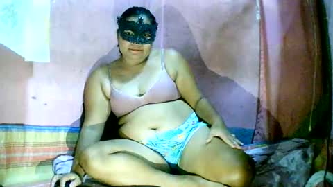 ann_rose2025 online show from December 22, 10:40 am