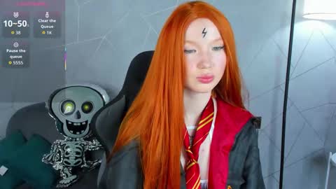 Anna online show from October 28, 9:59 am