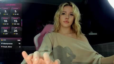 Snapshot of anna_robinson chatting on September 25, 1:48 am Anna online show from September 25, 1:48 am