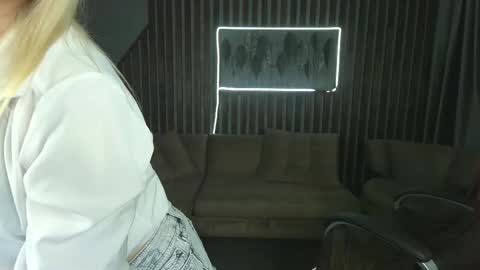 anna_snow9 online show from October 8, 6:01 pm