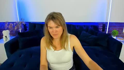 Annabel online show from October 2, 6:35 pm