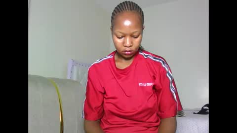 Snapshot of annabelle_doll8 chatting on October 13, 1:36 pm Bell online show from October 13, 1:36 pm