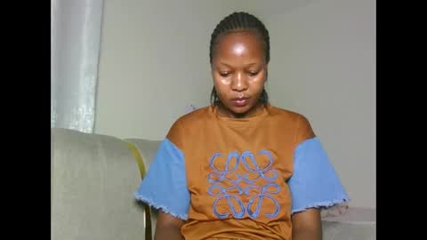 Snapshot of annabelle_doll8 chatting on October 25, 6:37 pm Bell online show from October 25, 6:37 pm