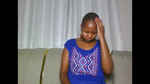 Snapshot of annabelle_doll8 chatting on October 21, 7:45 am Bell online show from October 21, 7:45 am