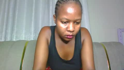 Snapshot of annabelle_doll8 chatting on September 25, 9:12 pm Bell online show from September 25, 9:12 pm