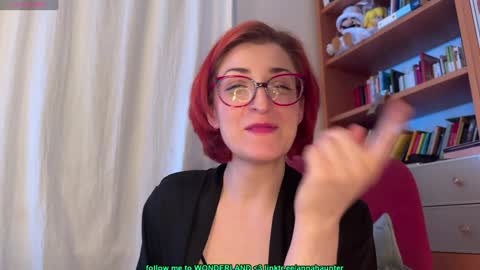 Snapshot of annahaunter chatting on January 16, 11:48 pm Alice online show from January 16, 11:48 pm