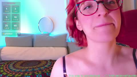 Snapshot of annahaunter chatting on January 14, 8:26 pm Alice online show from January 14, 8:26 pm