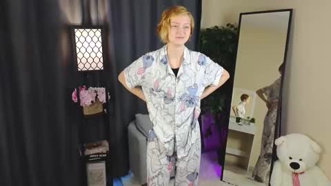 Anna online show from September 16, 2:30 am