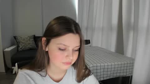 Anna online show from March 10, 2:16 pm