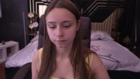 Anna online show from October 15, 9:50 pm