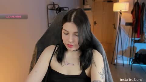 Snapshot of annatrueno chatting on October 10, 7:19 pm Anna online show from October 10, 7:19 pm