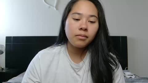 Anna online show from March 22, 9:43 pm