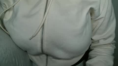 Bella online show from March 23, 5:08 pm