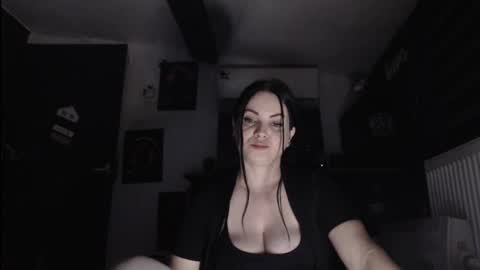 annebellee69 online show from April 16, 8:08 pm