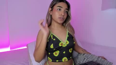 Anne online show from October 16, 9:39 pm