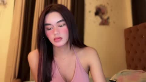 Snapshot of annedee_ chatting on January 11, 11:12 am Kim online show from January 11, 11:12 am