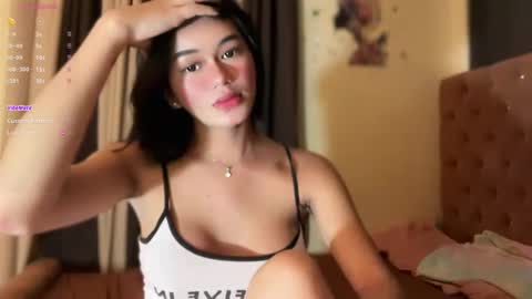 Snapshot of annedee_ chatting on February 17, 9:46 am Kim online show from February 17, 9:46 am