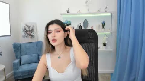 annetli online show from September 30, 4:40 am