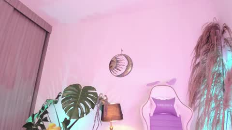 Snapshot of anngel_1 chatting on September 9, 5:24 pm Angel online show from September 9, 5:24 pm