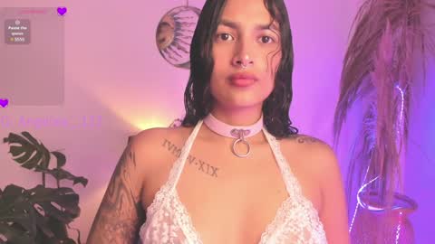 Snapshot of anngel_1 chatting on January 4, 1:53 pm Angel online show from January 4, 1:53 pm