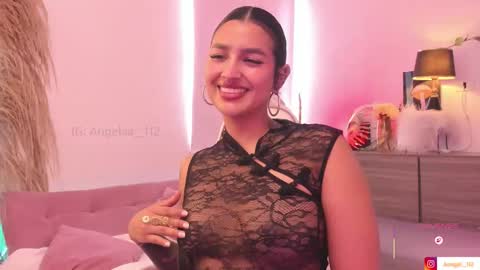 Angel online show from March 26, 6:20 pm