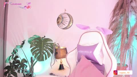 Snapshot of anngel_1 chatting on September 17, 5:00 pm Angel online show from September 17, 5:00 pm