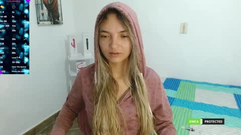 annie cherry independent model online show from December 6, 2:17 pm
