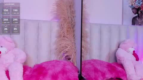 Snapshot of annie_lought chatting on October 16, 1:14 pm online show from October 16, 1:14 pm